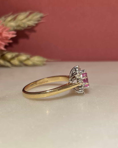 Bague Marguerite Saphir rose 0.70 carat &amp; Diamants &quot;Marjorie&quot; - Elliade Paris