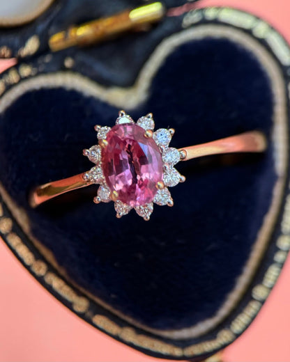 Bague Marguerite Saphir Rose 1 carat &amp; Diamants "Iliana" - Elliade Paris