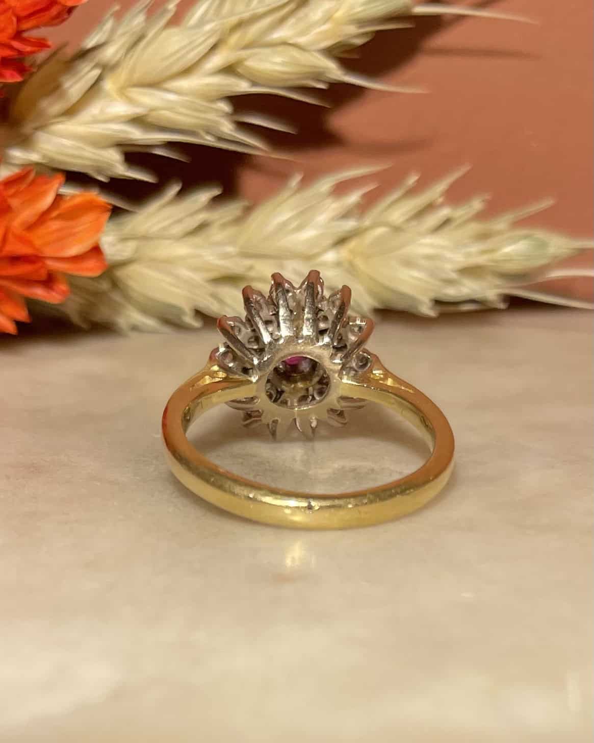 Bague Marguerite Saphir Rose &amp; 28 Diamants "Laurencia" - Elliade Paris