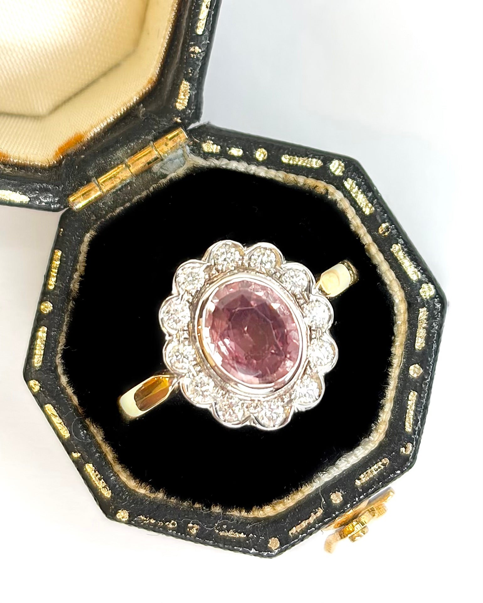 Bague Marguerite Saphir Rose &amp; Diamants 0.24 carat 4,65g "Roxane" - Elliade Paris