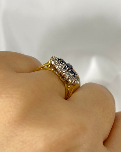 Bague Marguerite Saphirs 0.40 carat &amp; Diamants 0.56 carat &quot;Nina&quot; - Elliade Paris