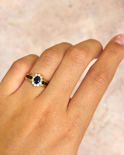 Bague Marguerite Saphirs 0.84 carat &amp; Diamants 0.25 carat "Valentine" - Elliade Paris