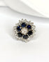 Bague Marguerite Saphirs 1 carat, Diamants 0.68 carats & Or 6.59g "Loeva" - Elliade Paris