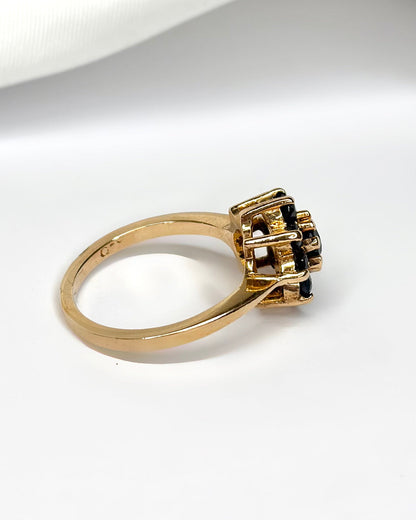 Bague Marguerite Saphirs 1.87 carat "Zahia" - Elliade Paris