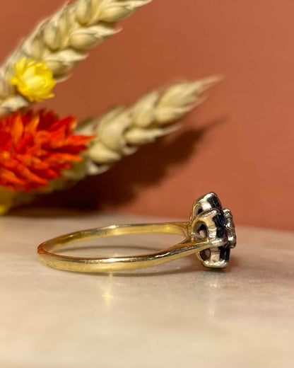 Bague Marguerite Saphirs &amp; Diamant 0.30 carat &quot;Jade &quot; - Elliade Paris
