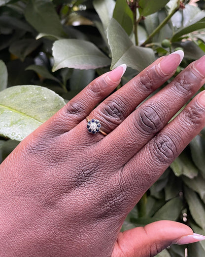 Bague Marguerite Saphirs &amp; Diamant « Xénia » - Elliade Paris