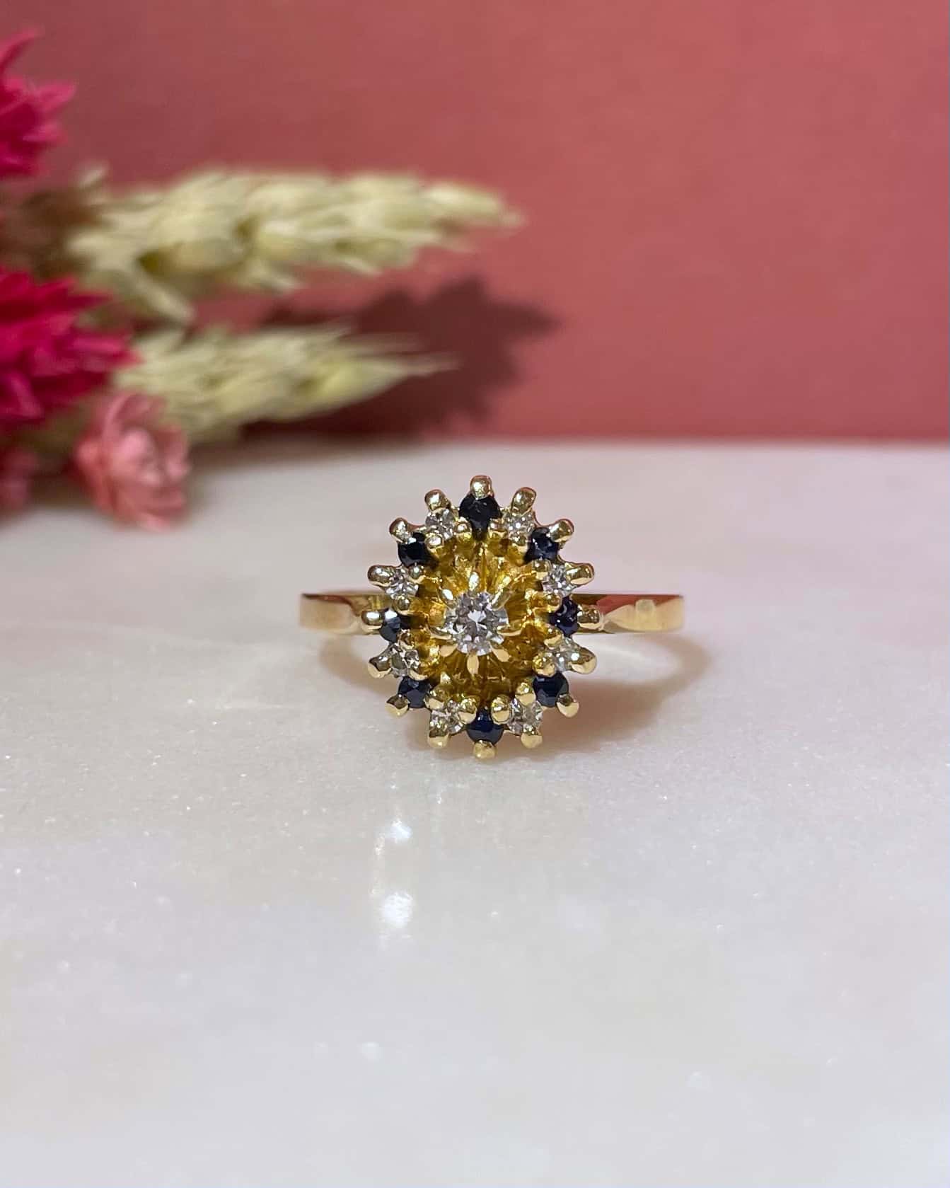 Bague Marguerite Saphirs &amp; Diamants "Adèle" - Elliade Paris