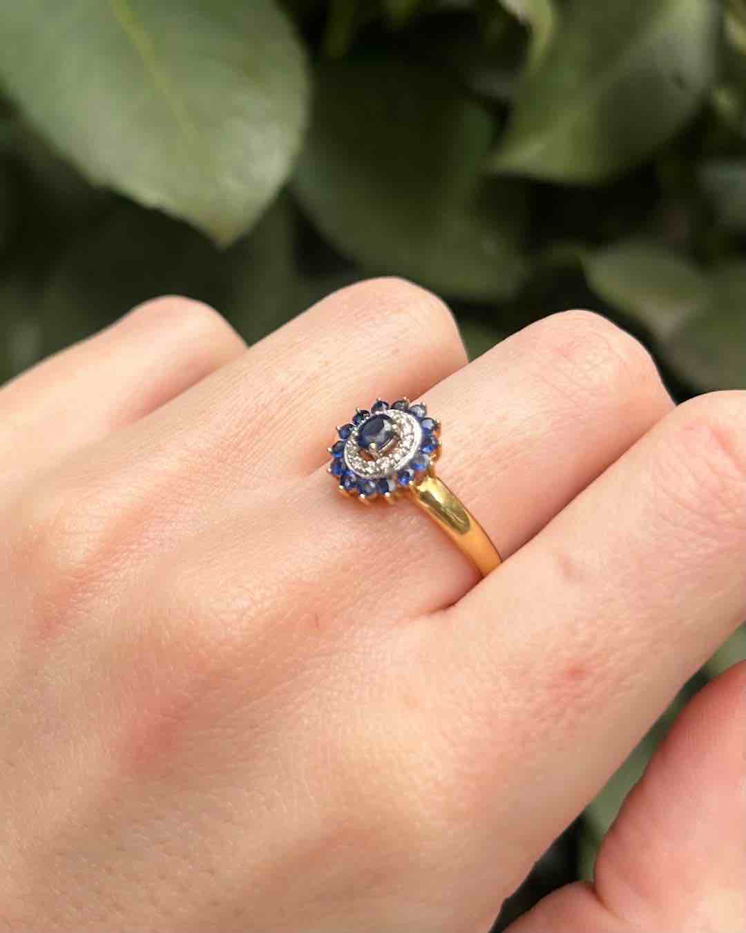 Bague Marguerite Saphirs &amp; Diamants "Ellen" - Elliade Paris
