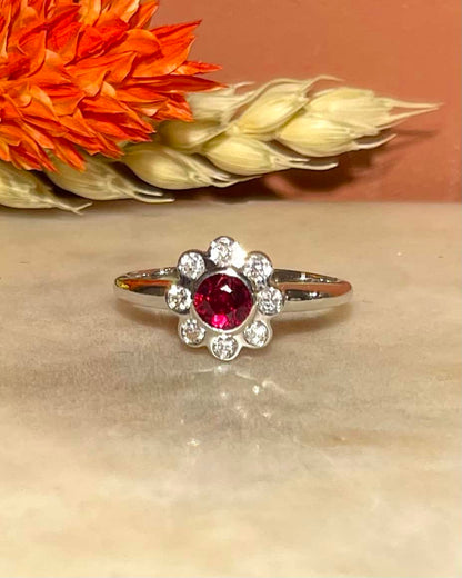 Bague Vintage Marguerite Grenat &amp; Diamants &quot;Olivia&quot;