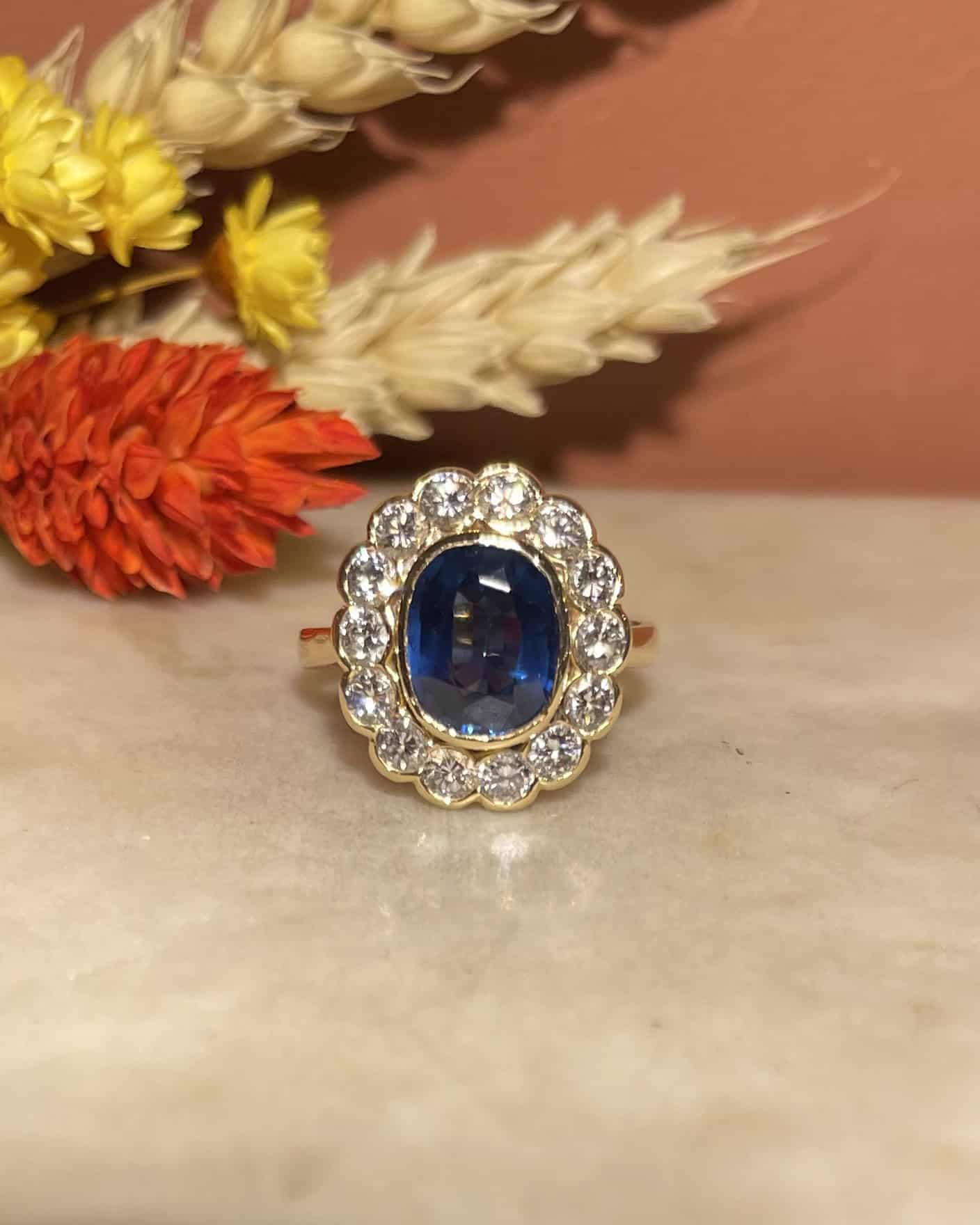 Marguerite Sapphire Ring 2.30 carats &amp;amp; Diamonds 0.80 carats "Althéa"