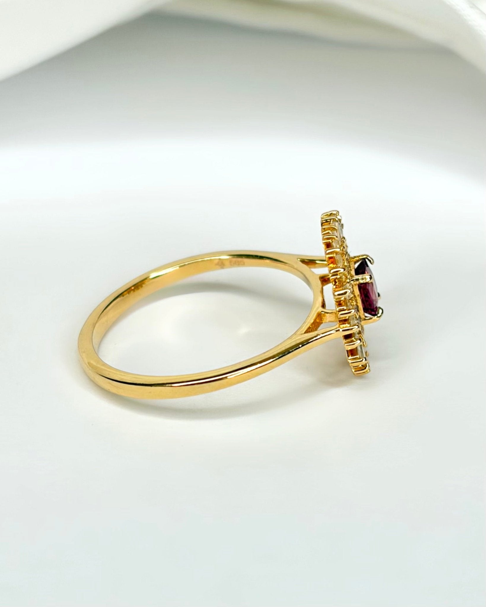Bague Marguerite Spinelle &amp; Diamants "Anissa" - Elliade Paris