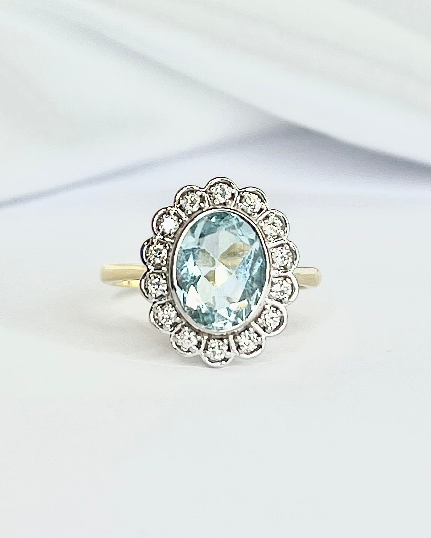 Bague Marguerite Style Art - Déco Aigue - Marine 1.65 carat &amp; 14 Diamants "Camélia" - Elliade Paris