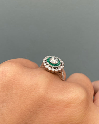 Bague Marguerite Style Art - Déco Diamants &amp; Émeraudes &quot;Gemma&quot; - Elliade Paris