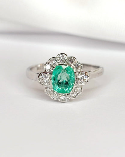 Bague Marguerite Style Art - Déco Émeraude 0.66 carat &amp; 12 Diamants "Laurina" - Elliade Paris