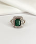 Bague Marguerite Style Art Déco Émeraude 2.88 carats & Diamants 0.84 carat "Cecilia" - Elliade Paris