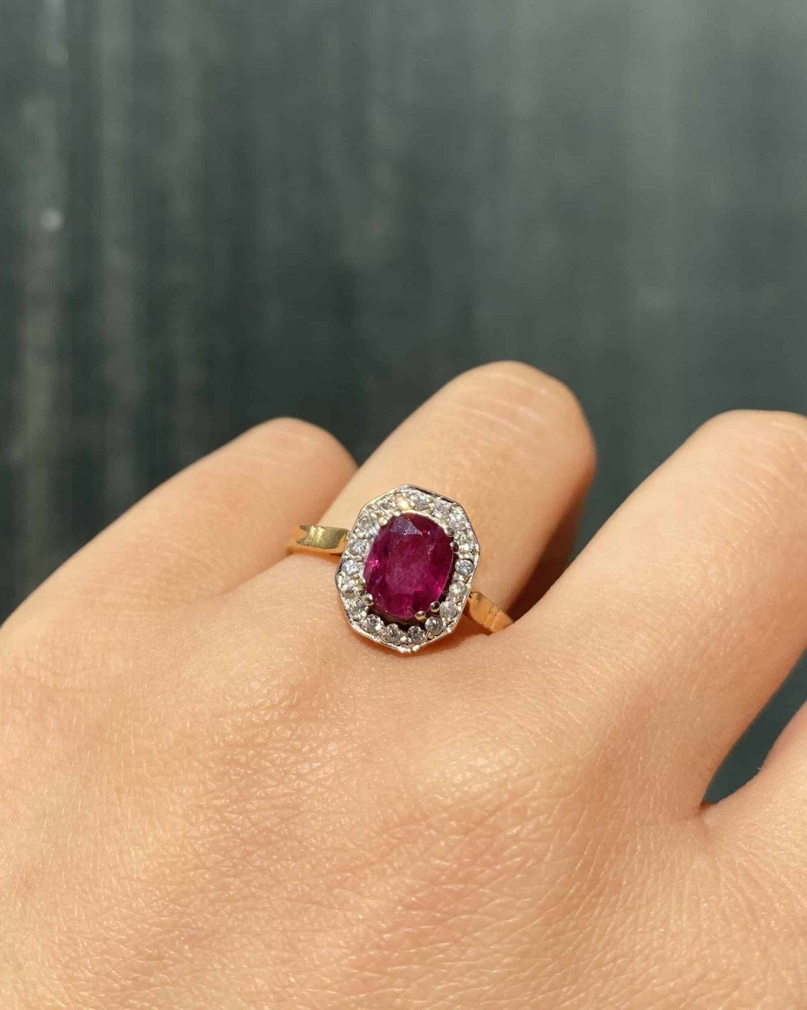 Bague Marguerite Style Art - Déco Rubis &amp; Diamants « Mirelle » - Elliade Paris