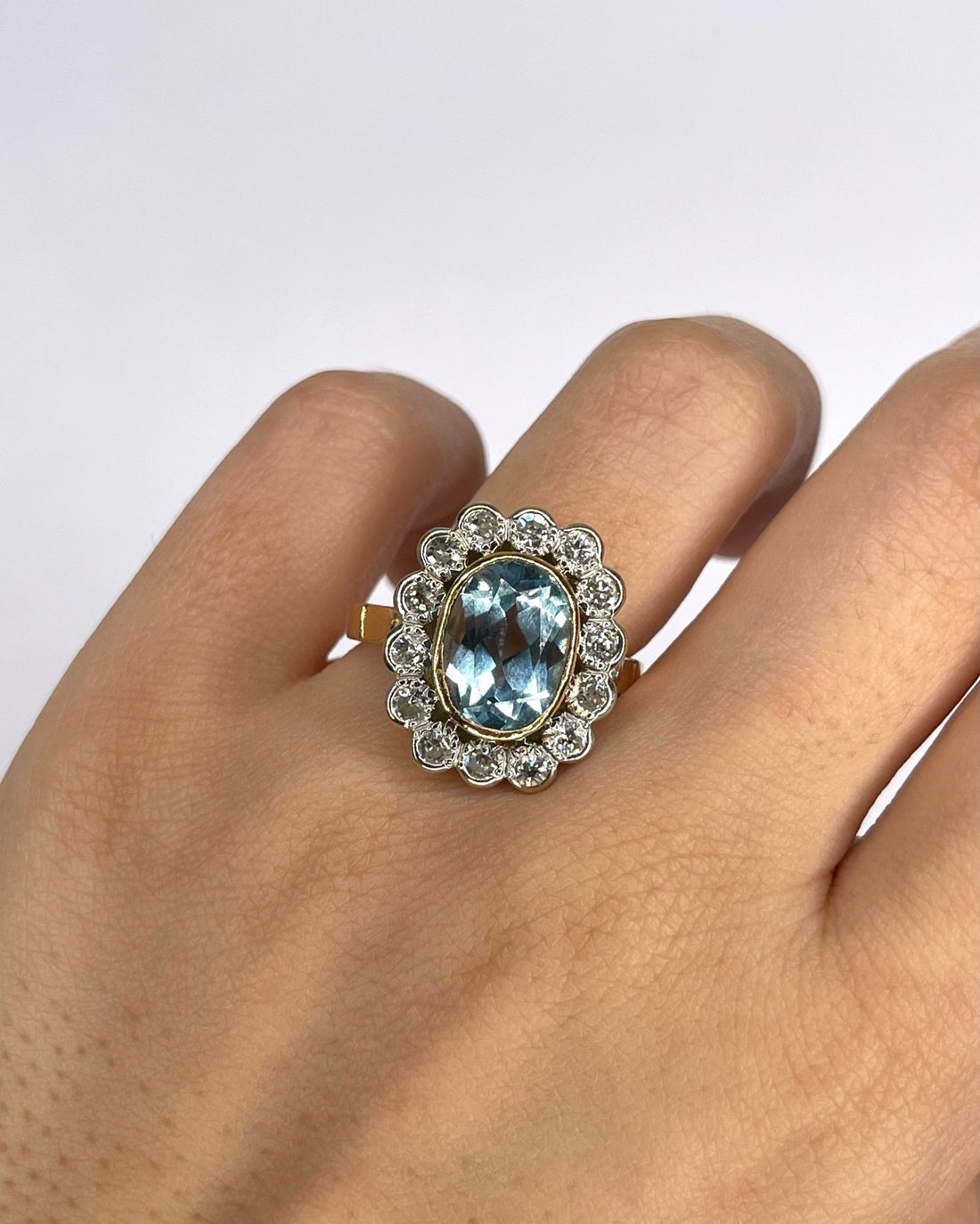 Bague Marguerite Style Art - Déco Topaze 4.80 carats &amp; Diamants 0.56 carat "Adela" - Elliade Paris