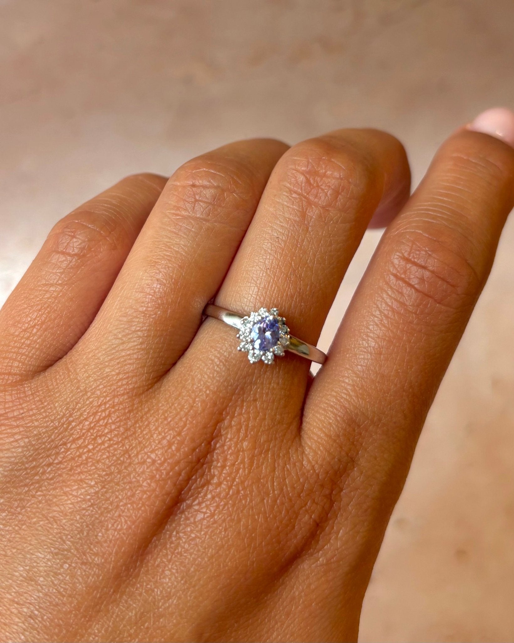 Bague Marguerite Tanzanite 0.35 carat &amp; Diamants "Fiona" - Elliade Paris