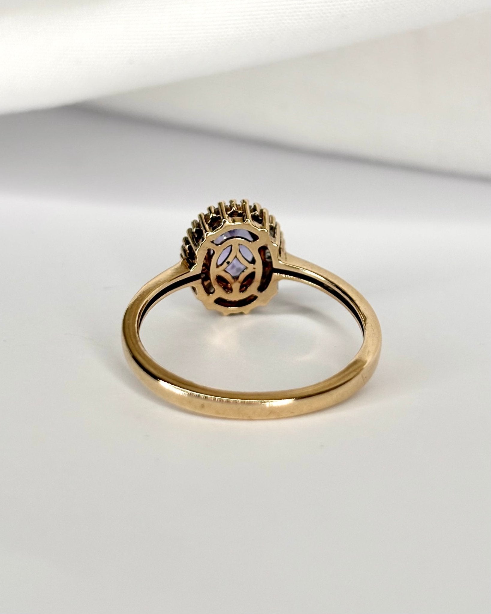 Bague Marguerite Tanzanite 0.85 carat &amp; Diamants "Violetta" - Elliade Paris
