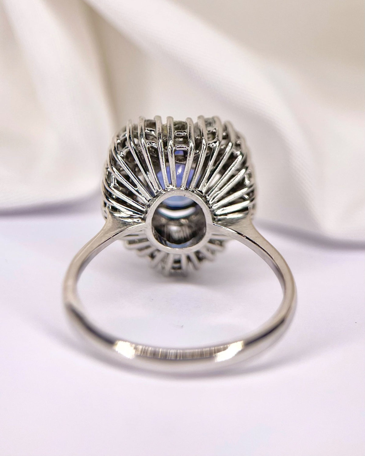 Bague Marguerite Tanzanite 2.02 carat &amp; Diamants 0.80 carat "Mylène" - Elliade Paris