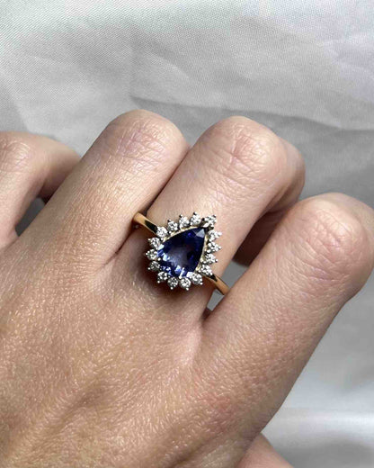 Bague Marguerite Tanzanite Poire 1.83 carat &amp; 16 Diamants &quot;Denise&quot; - Elliade Paris