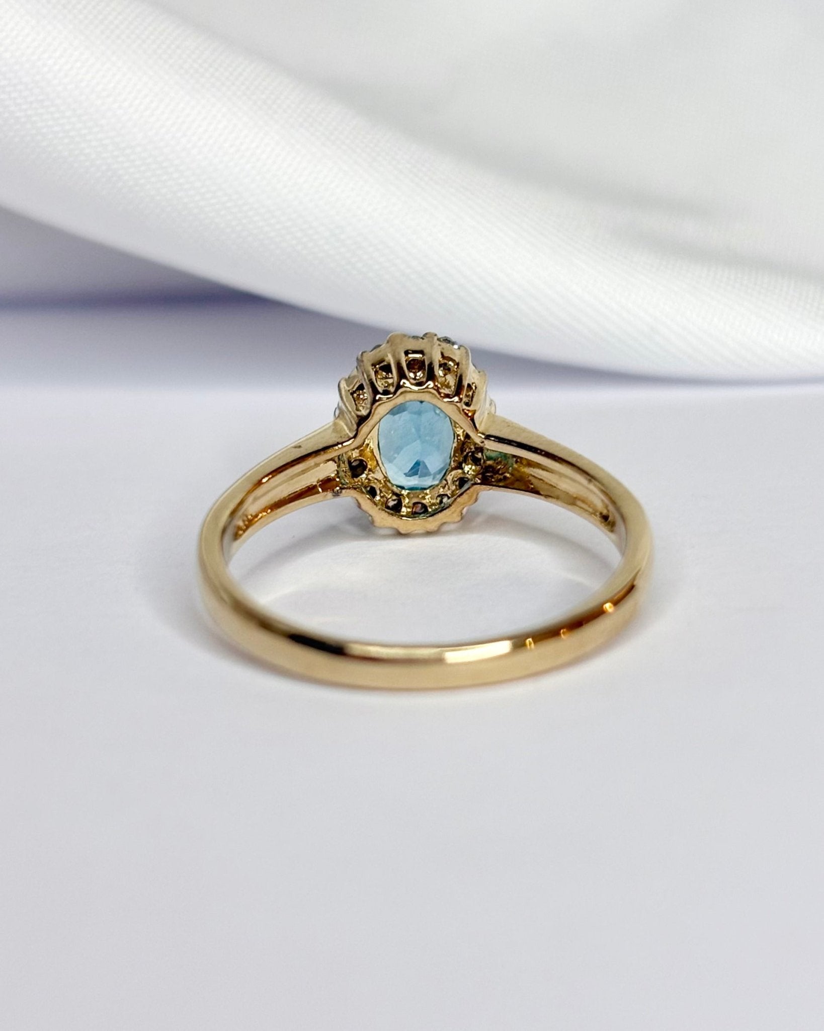 Bague Marguerite Topaze 0.58 carat &amp; Diamants "Mila" - Elliade Paris