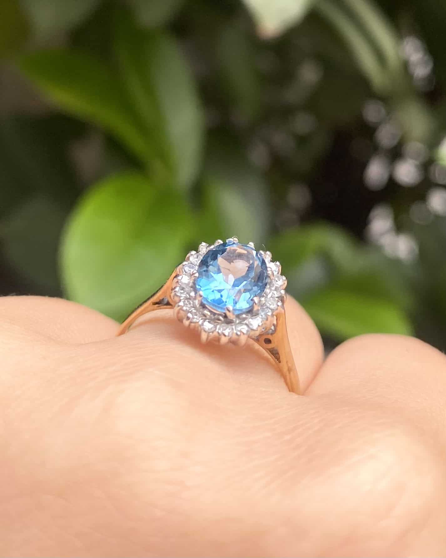Bague Marguerite Topaze 1.40 carat &amp; Diamants "Naïs" - Elliade Paris