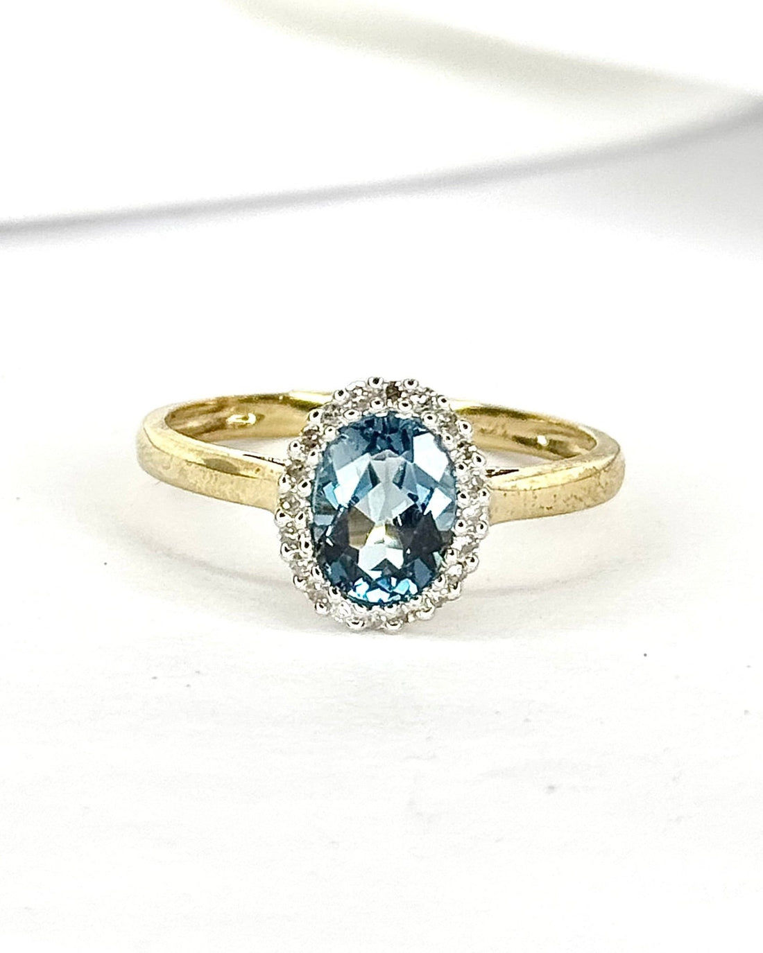 Bague Marguerite Topaze 1.80 carat &amp; Diamants 0.20 carat "Ambrine" - Elliade Paris