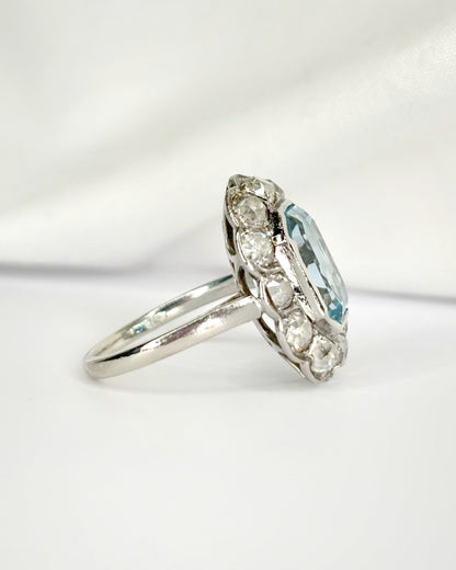 Bague Marguerite Topaze Sky Blue 9.33 carats &amp; Diamants 3.25 carats "Adéline" - Elliade Paris