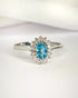Bague Marguerite Topaze Swiss Blue 0.89 carat & Diamants 0.32 carat "Linda" - Elliade Paris