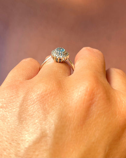 Bague Marguerite Topaze Swiss Blue 0.89 carat &amp; Diamants 0.32 carat "Linda" - Elliade Paris