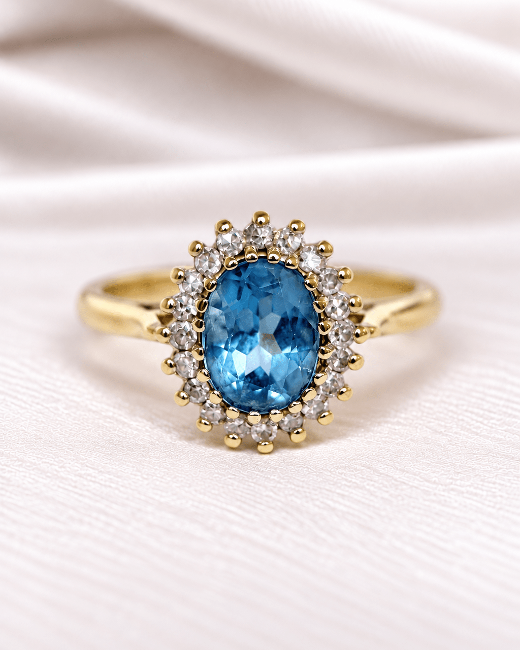 Bague Marguerite Topaze Swiss Blue 1.70 carat &amp; Diamants "Manuela" - Elliade Paris