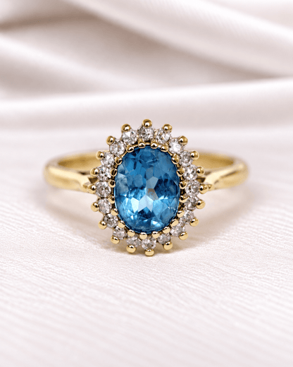 Bague Marguerite Topaze Swiss Blue 1.70 carat &amp; Diamants "Manuela" - Elliade Paris