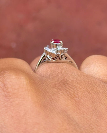 Bague Marguerite Tourbillon Rubis &amp; Diamants "Sydney" - Elliade Paris