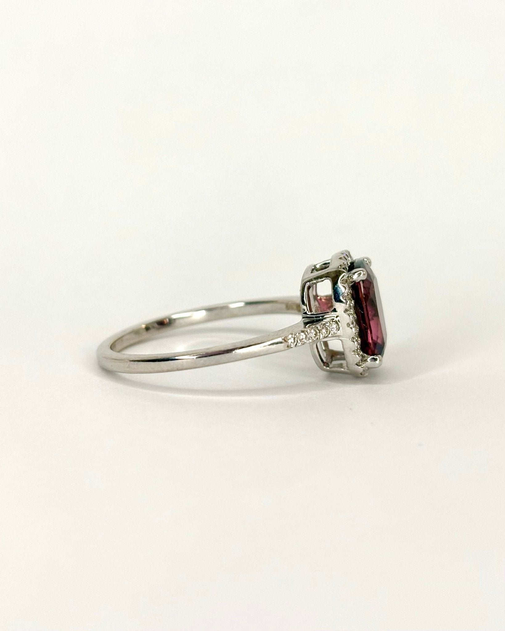 Bague Marguerite Tourmaline 2 carats &amp; 36 Diamants "Éleonore" - Elliade Paris
