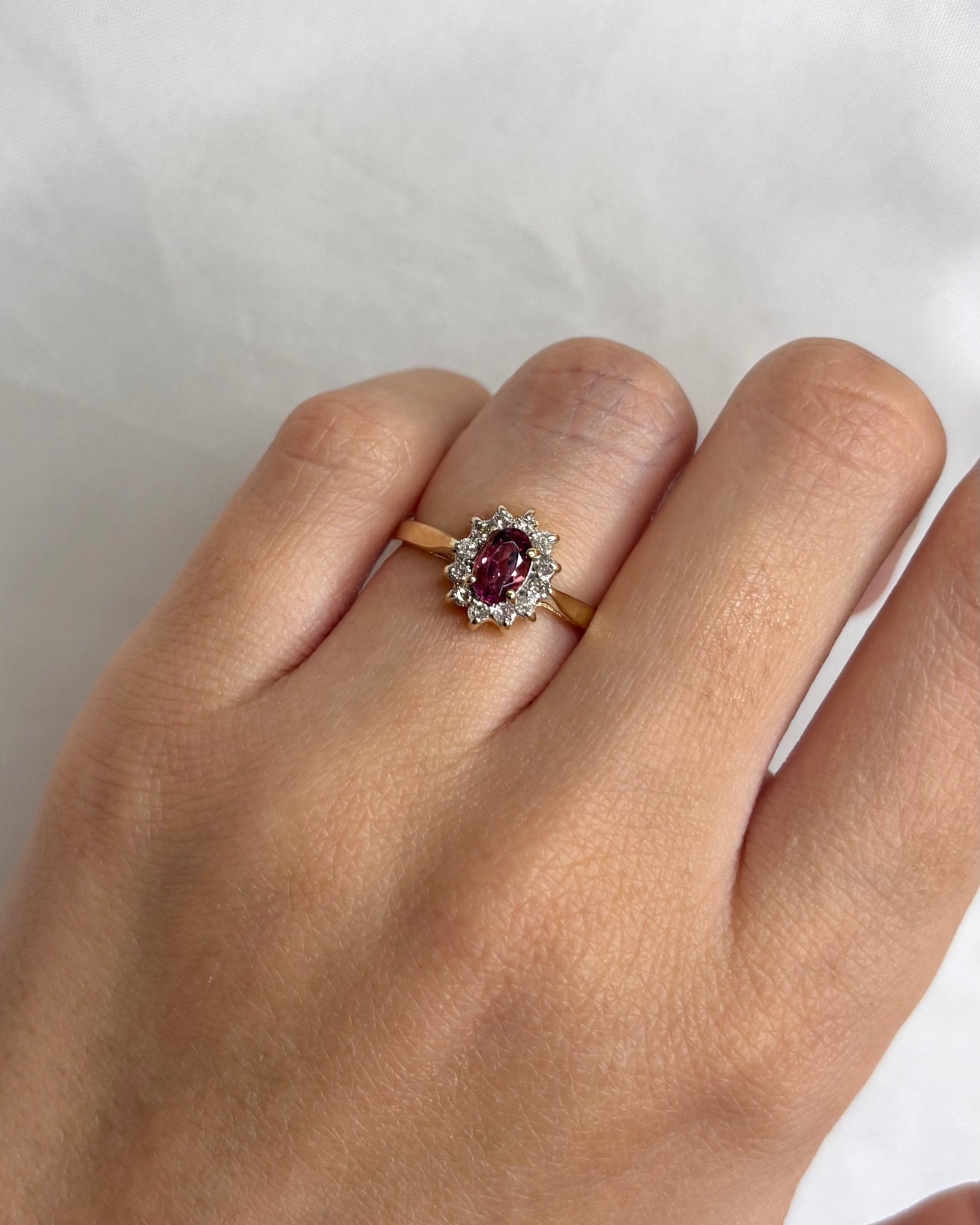 Bague Marguerite Tourmaline Rose 0.45 carat &amp; 12 Diamants "Rachel" - Elliade Paris