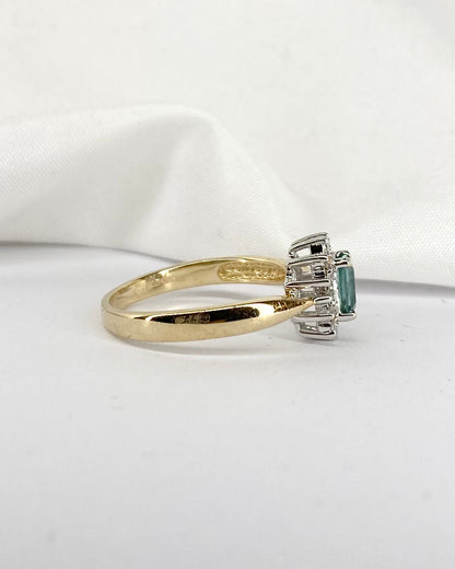 Bague Marguerite Tourmaline Verte 0.64 carat &amp; 14 Diamants &quot;Hawa&quot; - Elliade Paris