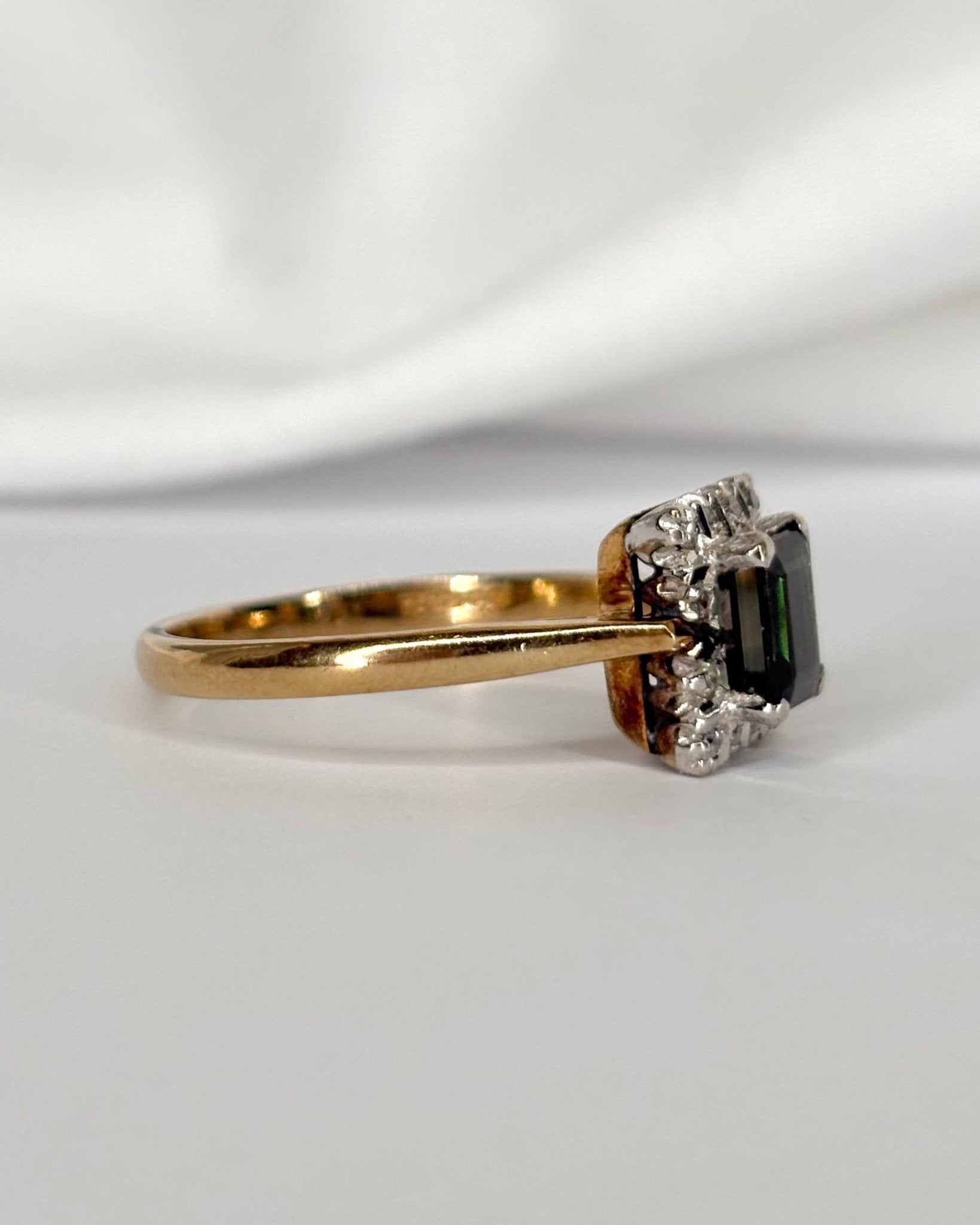 Bague Marguerite Tourmaline Verte 0.76 carat &amp; Diamants "Eddy" - Elliade Paris