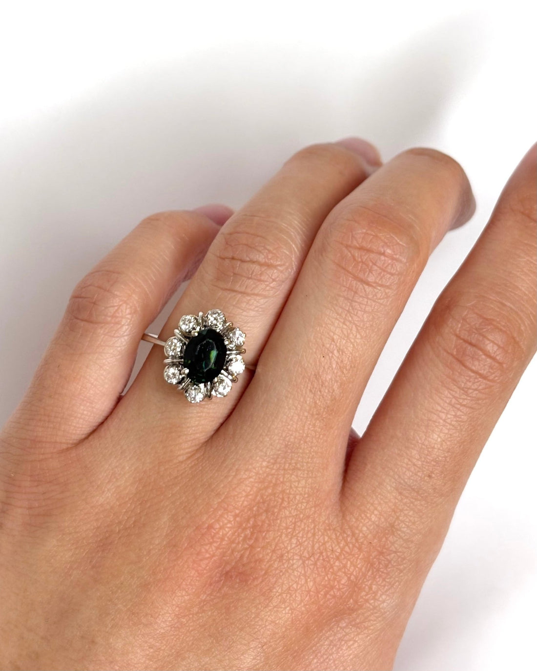 Bague Marguerite Tourmaline Verte 1.51 carat &amp; Diamants 0.40 carat "Bianca" - Elliade Paris