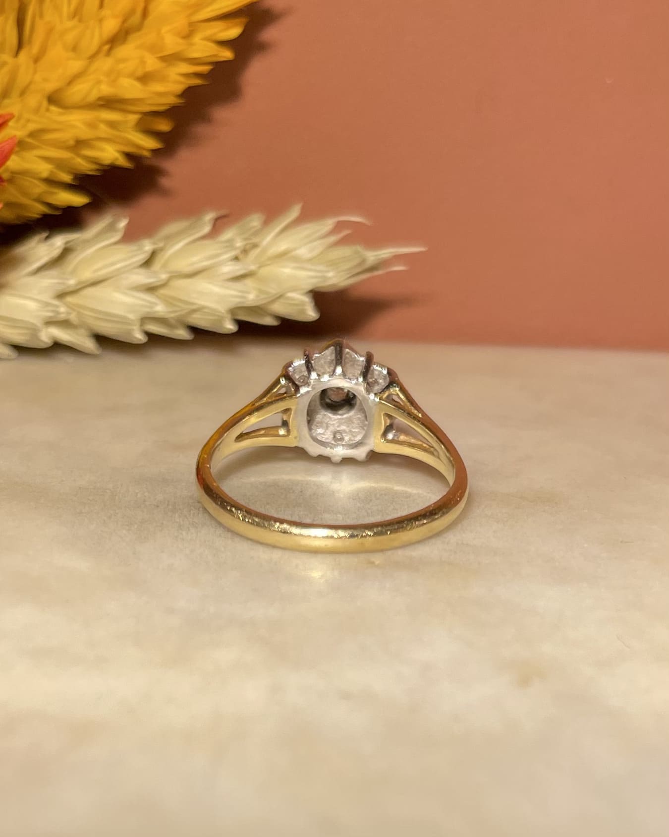 Bague Marguerite Vintage 7 Diamants &quot;Marceline&quot; - Elliade Paris
