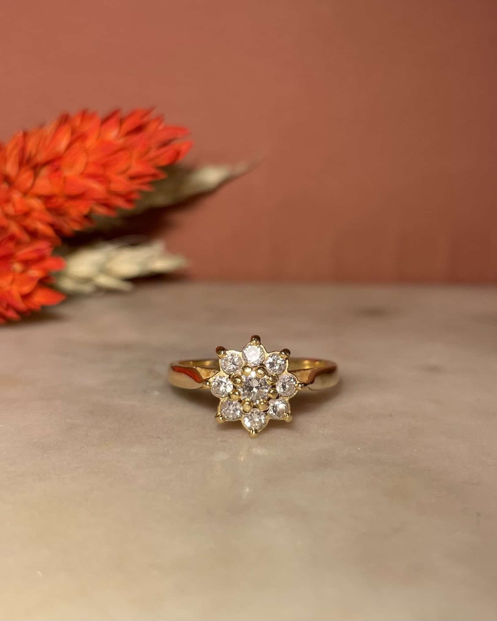 Bague Marguerite Vintage Diamants 0.32 carat "Isabeau" - Elliade Paris