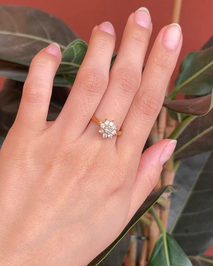 Bague Marguerite Vintage Diamants 0.32 carat &quot;Isabeau&quot; - Elliade Paris