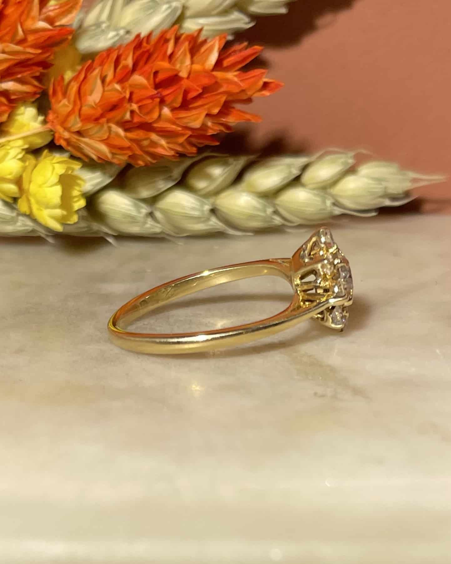 Bague Marguerite Vintage Diamants 0.59 carat "Baudrine" - Elliade Paris