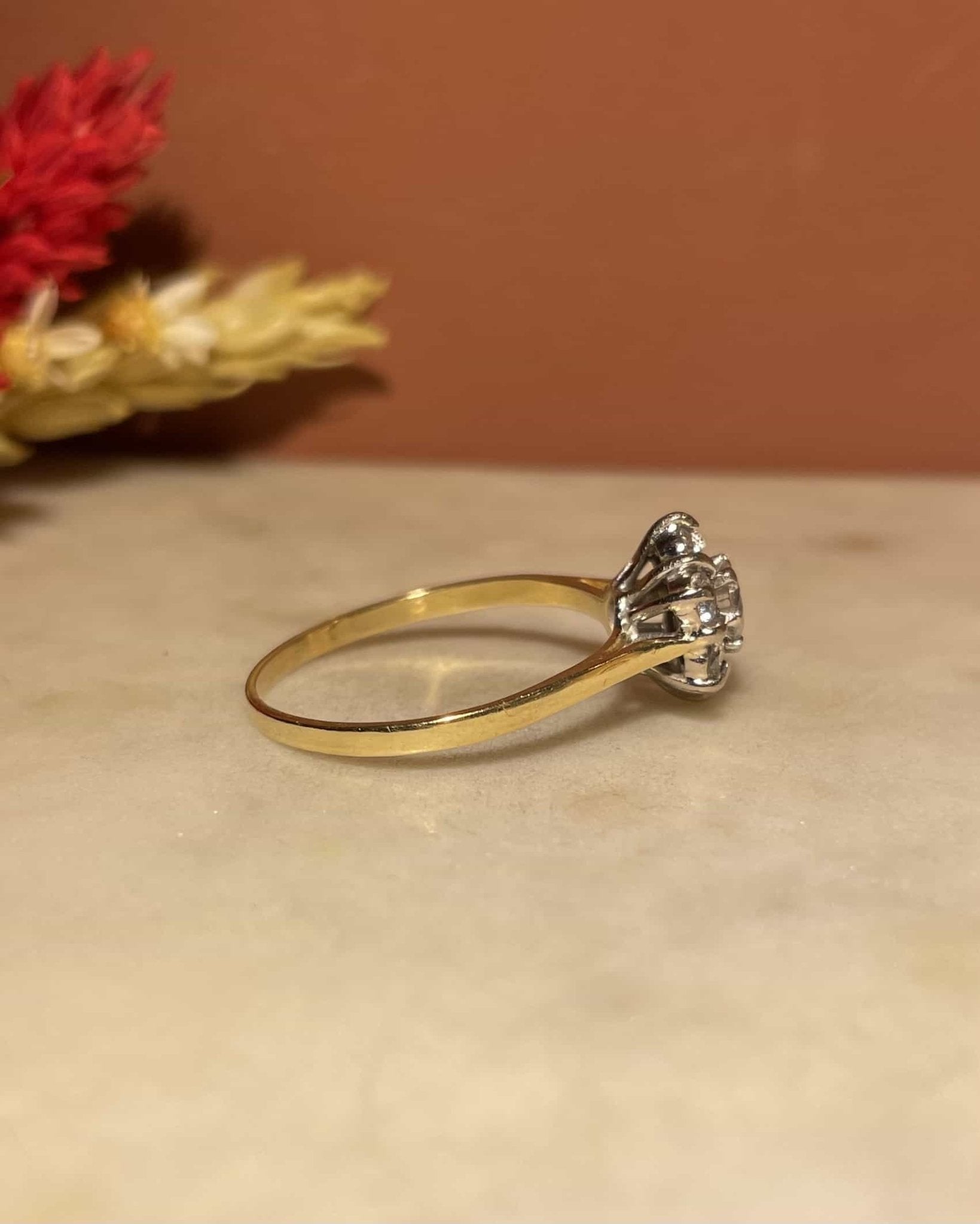 Bague Marguerite Vintage Diamants 0.75 carat "Simone" - Elliade Paris