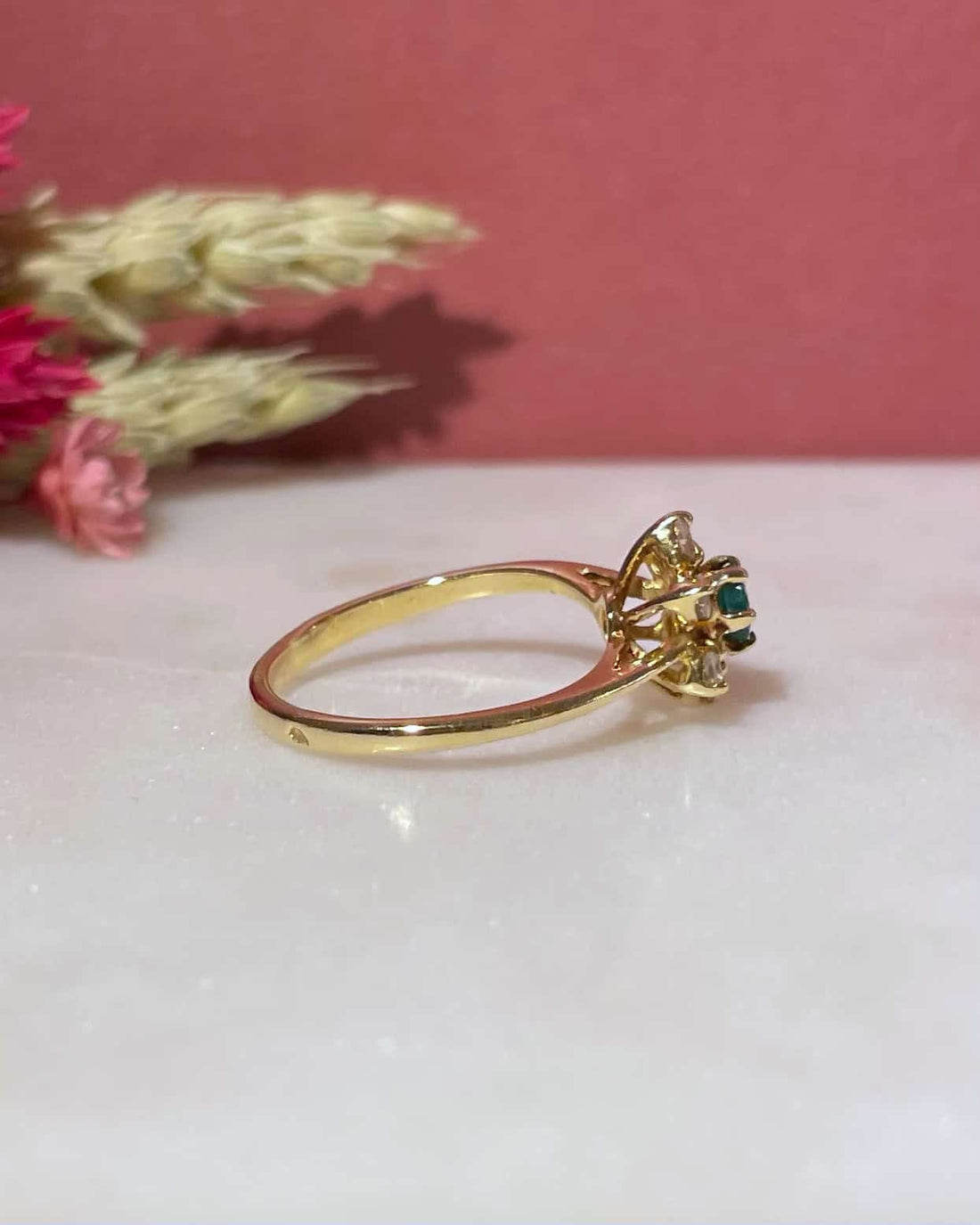 Bague Marguerite Émeraude &amp; Diamants &quot;Demelza&quot;