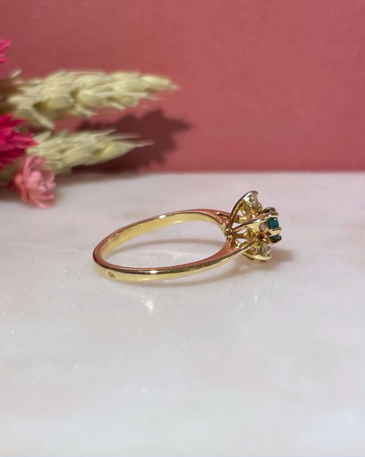 Bague Marguerite Émeraude &amp; Diamants &quot;Demelza&quot;