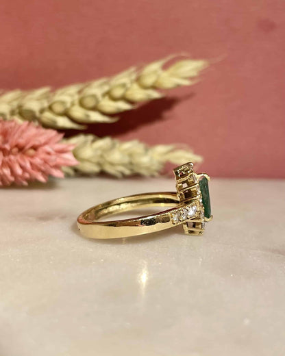 Bague Marguerite Émeraude 0.68 carat &amp; Diamants &quot;Nelia&quot;