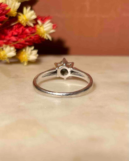 Bague Marguerite Emeraude &amp; Diamants &quot;Doriane&quot;