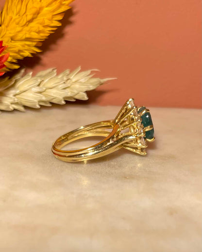 Anillo Margarita de Diamantes y Esmeralda de 2 Quilates &quot;Melyna&quot;