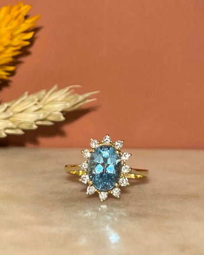 Anillo &quot;Celestia&quot; con margaritas de topacio y diamantes de 2,30 quilates